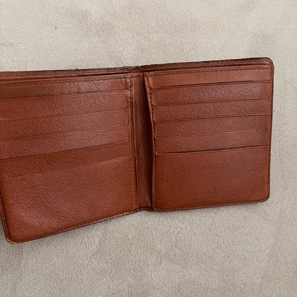 Authentic Louis Vuitton wallet - Picture 2 of 6